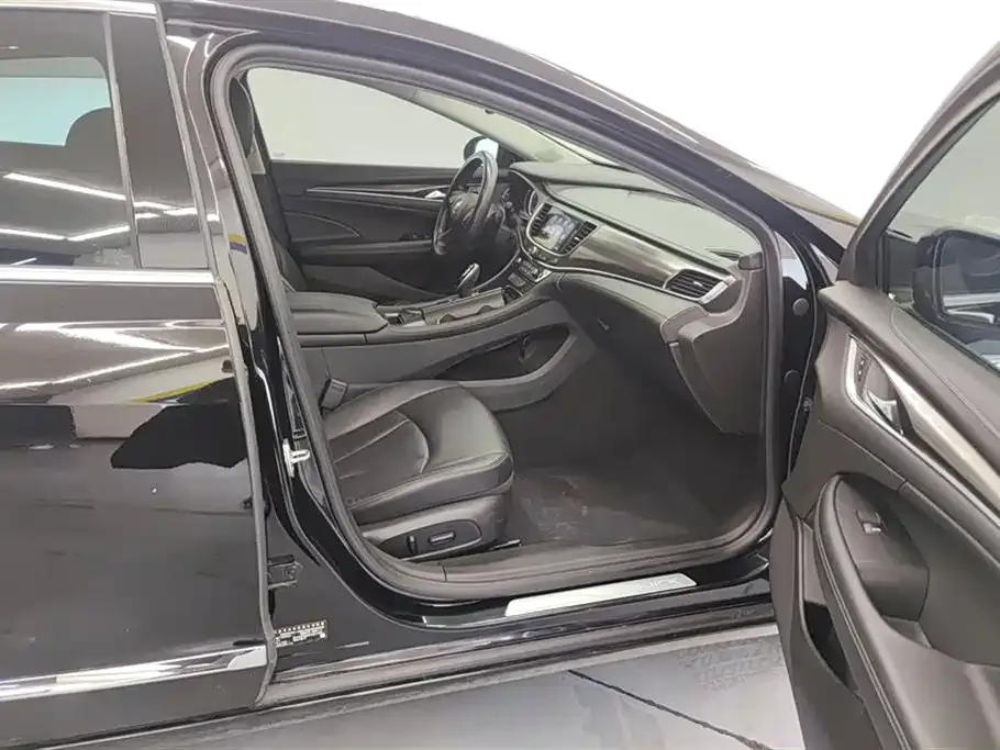 Buick LaCrosse 2022 из CN, фото 2