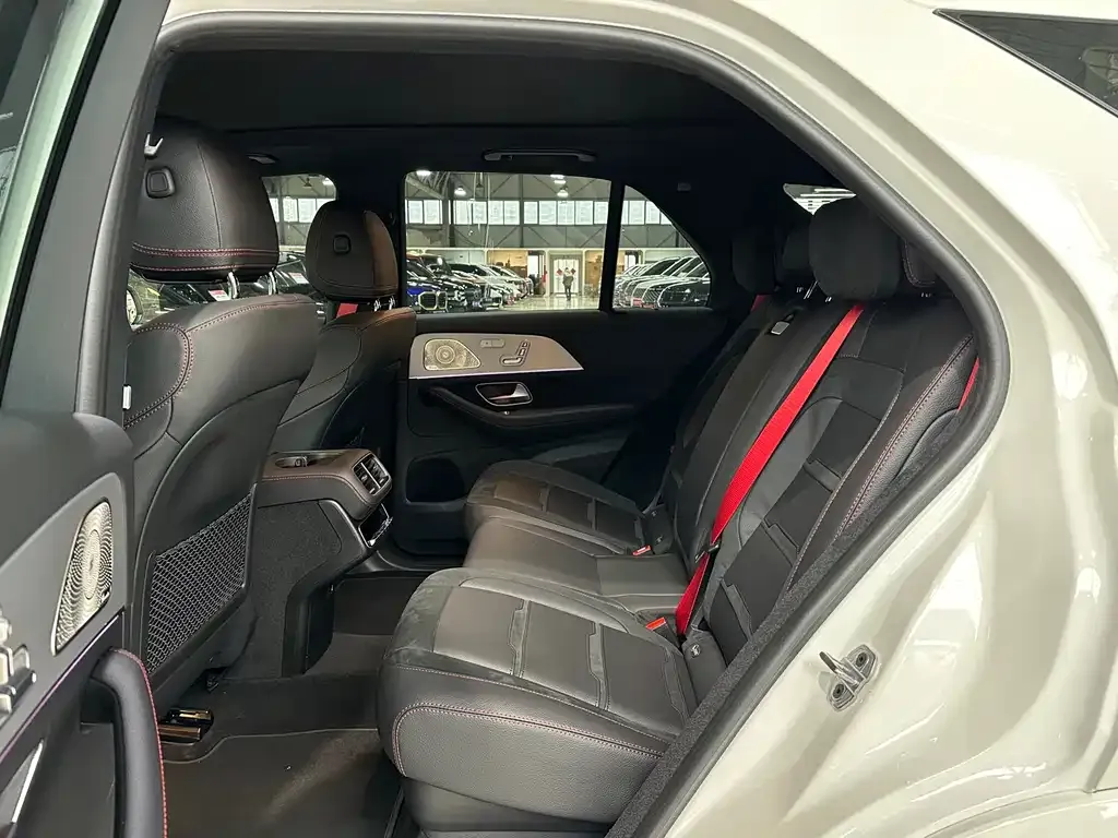 Mercedes-Benz GLE AMG — фото 7