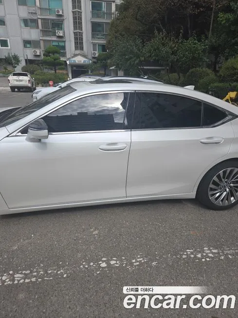 Lexus ES 2025 из KR, фото 4