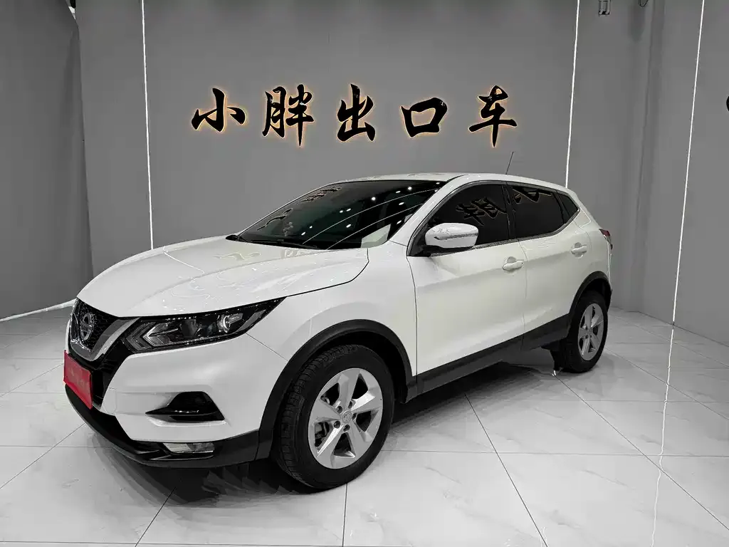 Nissan Qashqai — фото 1