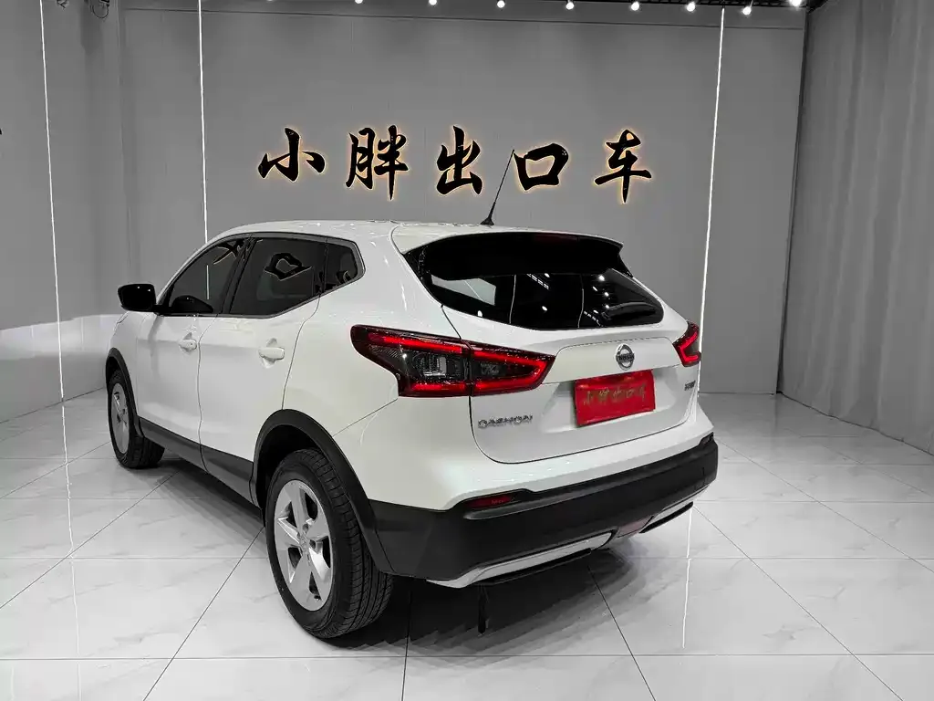 Nissan Qashqai — фото 7
