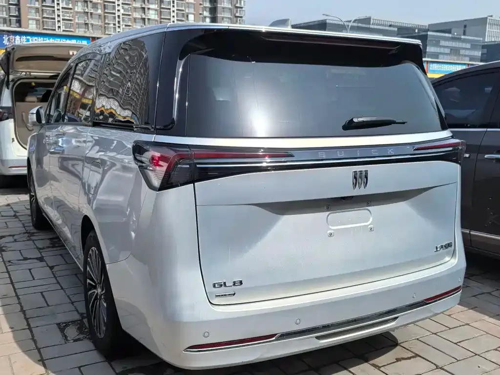 Buick GL8 Hybrid 2025 из CN, фото 10