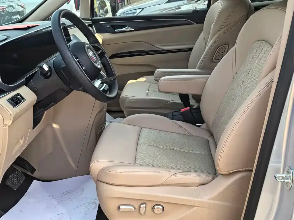 Buick GL8 Hybrid 2025 из CN, фото 9