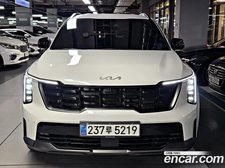 Kia Sorento — фото 9