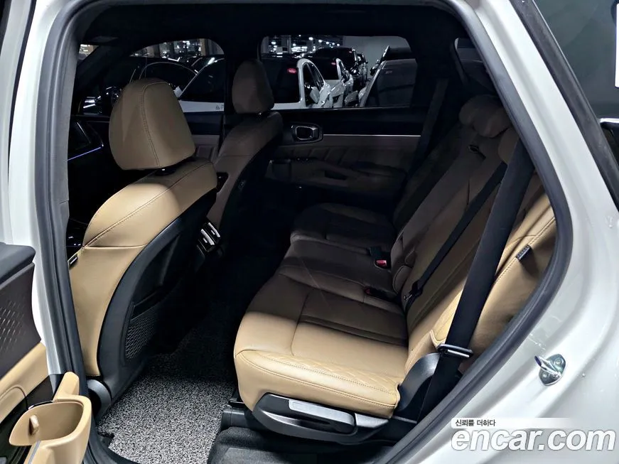 Kia Sorento — фото 7