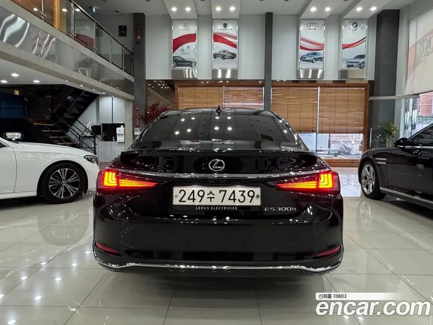 Lexus ES 2025 из KR, фото 2
