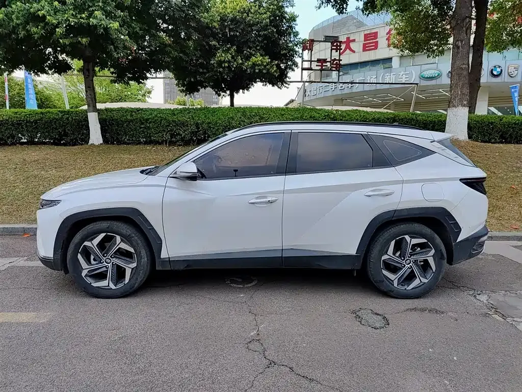 Hyundai Tucson — фото 7
