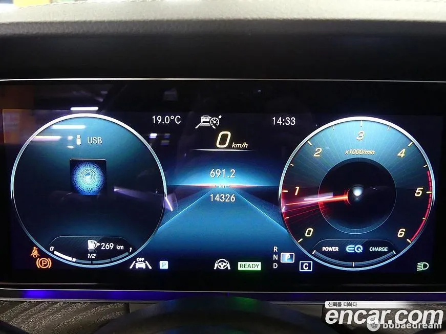 Mercedes-Benz E-Class — фото 3