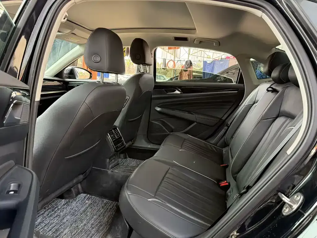 Volkswagen Passat — фото 3
