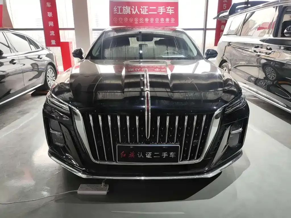 Hongqi H5 — фото 10