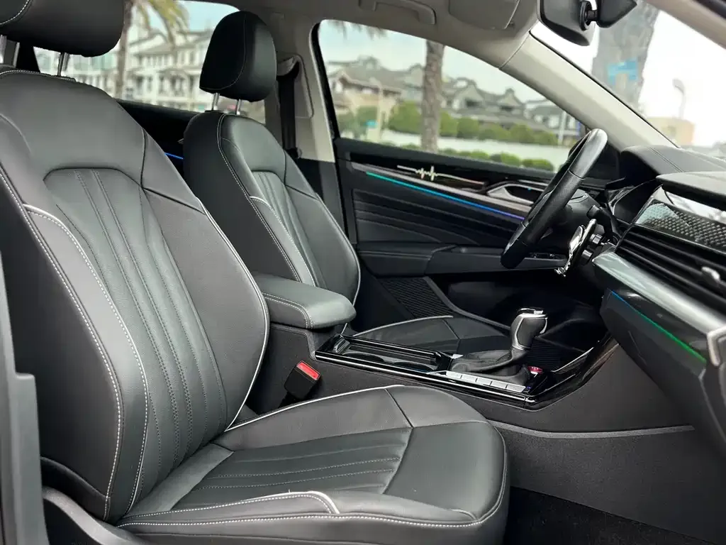 Volkswagen Passat — фото 2