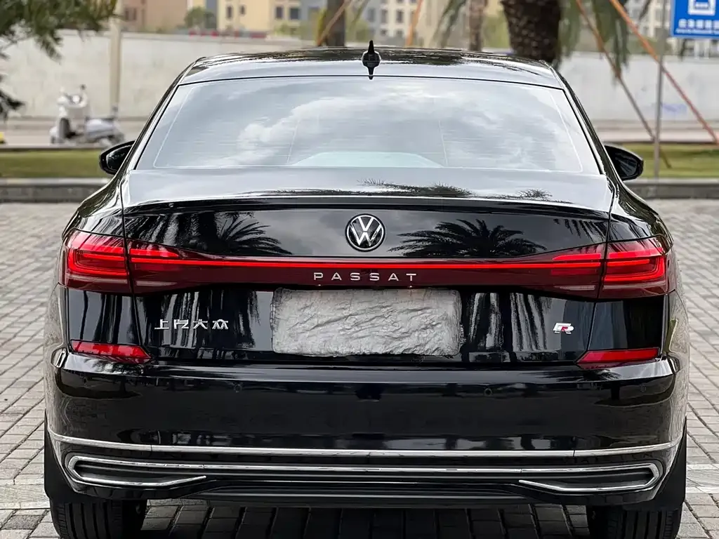 Volkswagen Passat — фото 9