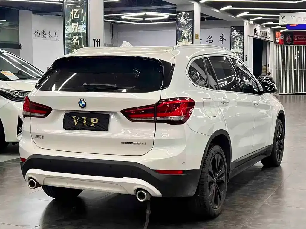 BMW X1 — фото 3