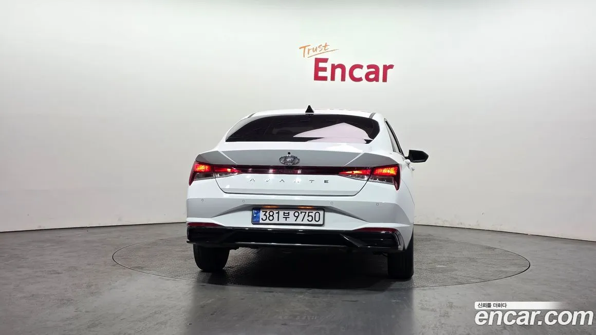 Hyundai AVANTE 2022 из KR, фото 2