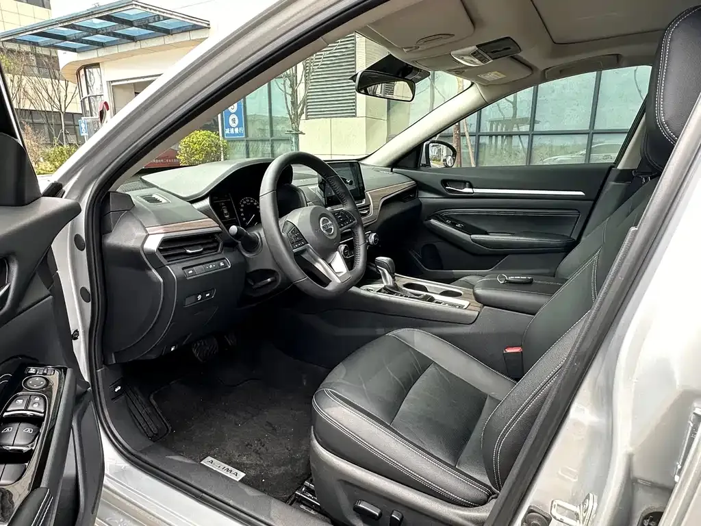 Nissan Teana 2022 из CN, фото 4