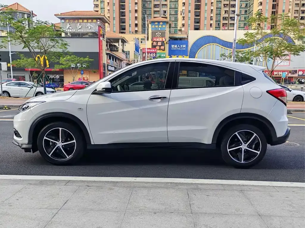 Honda Vezel 2022 из CN, фото 9