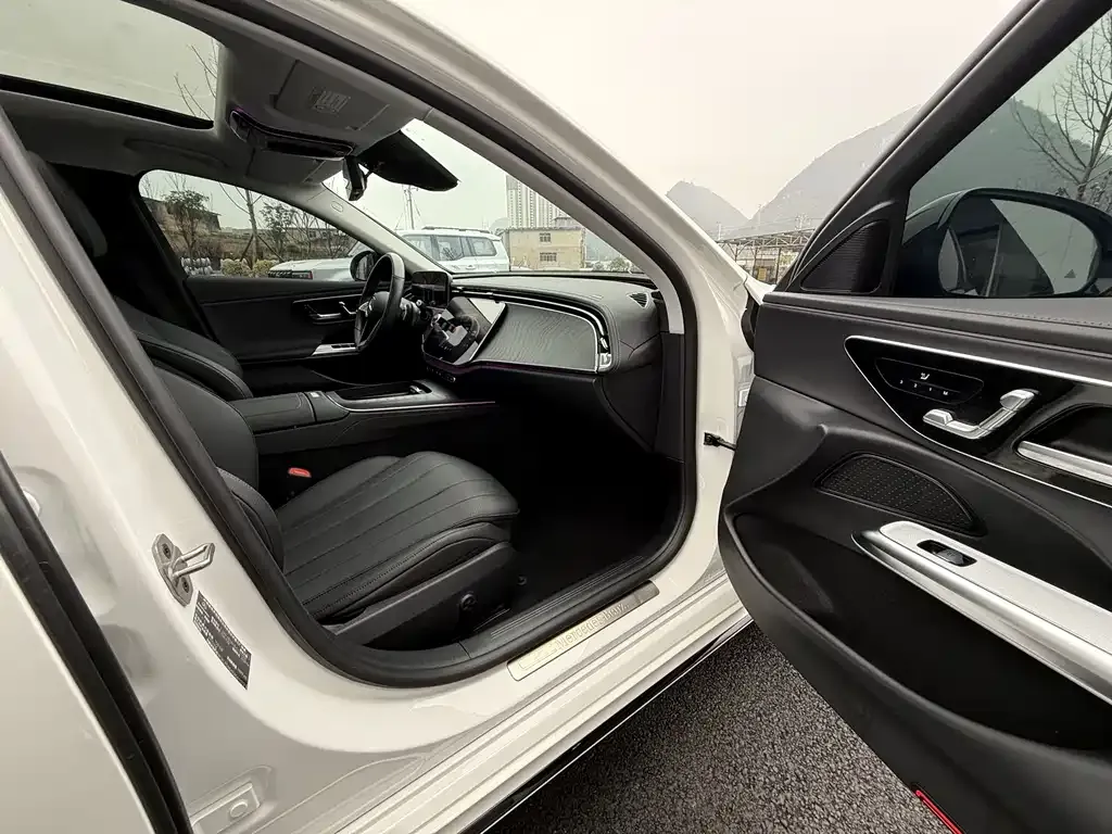 Mercedes-Benz E-Class (Import) — фото 9
