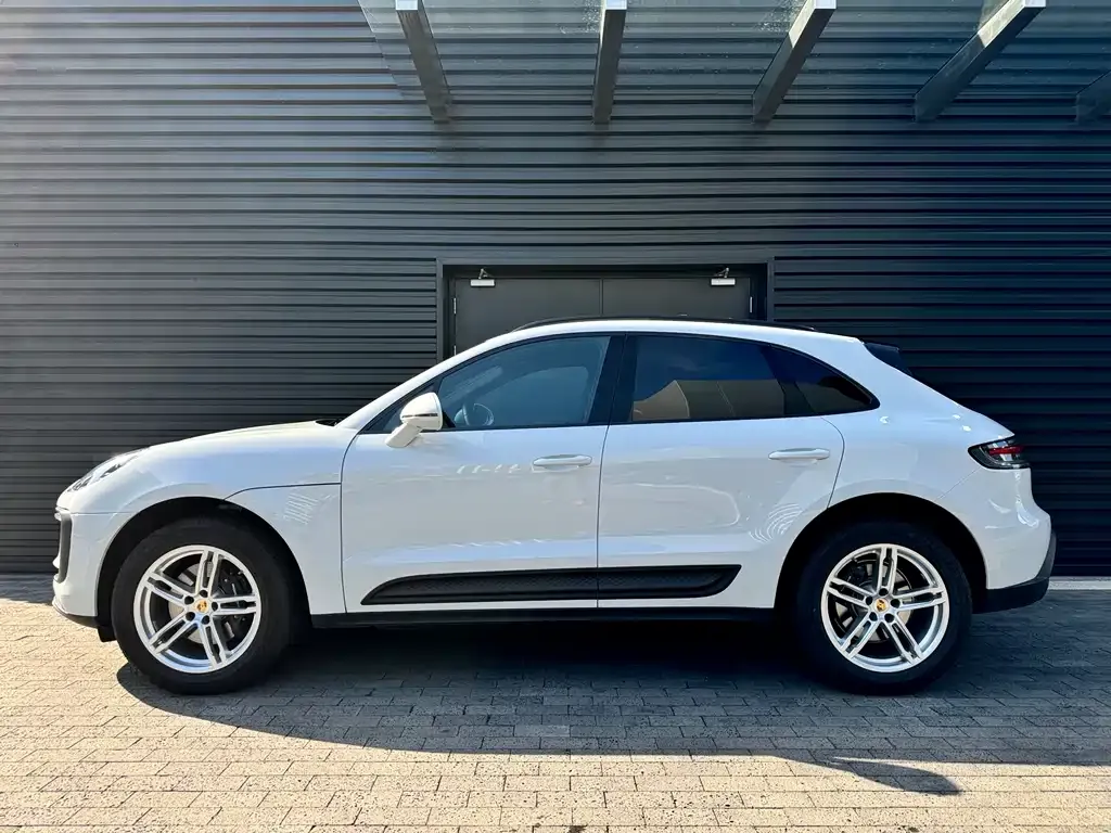 Porsche Macan 2025 из CN, фото 3