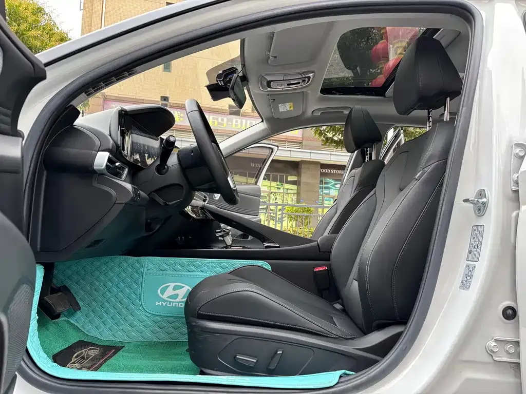 Hyundai Elantra 2022 из CN, фото 6