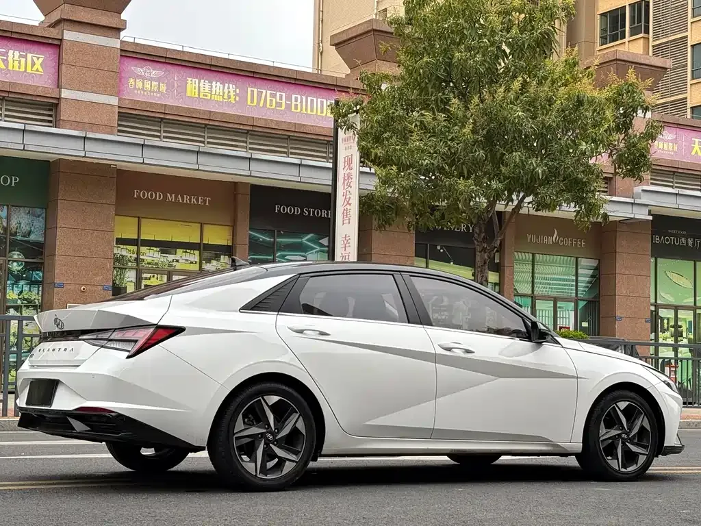 Hyundai Elantra 2022 из CN, фото 8