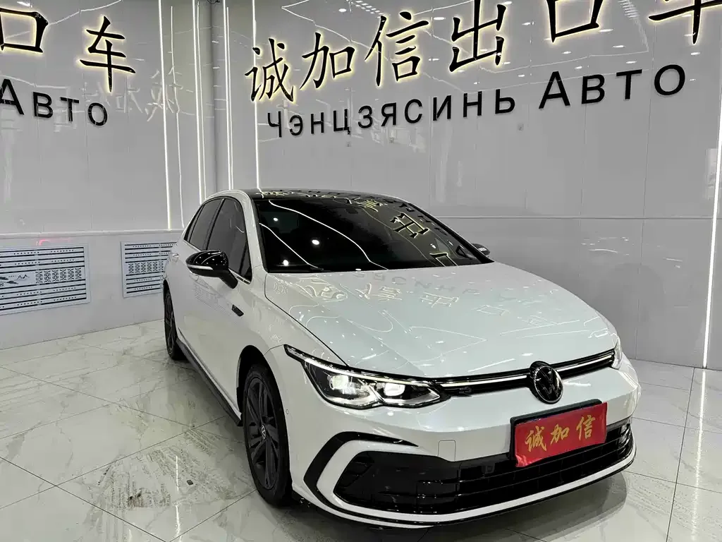 Volkswagen Golf 2023 из CN, фото 3
