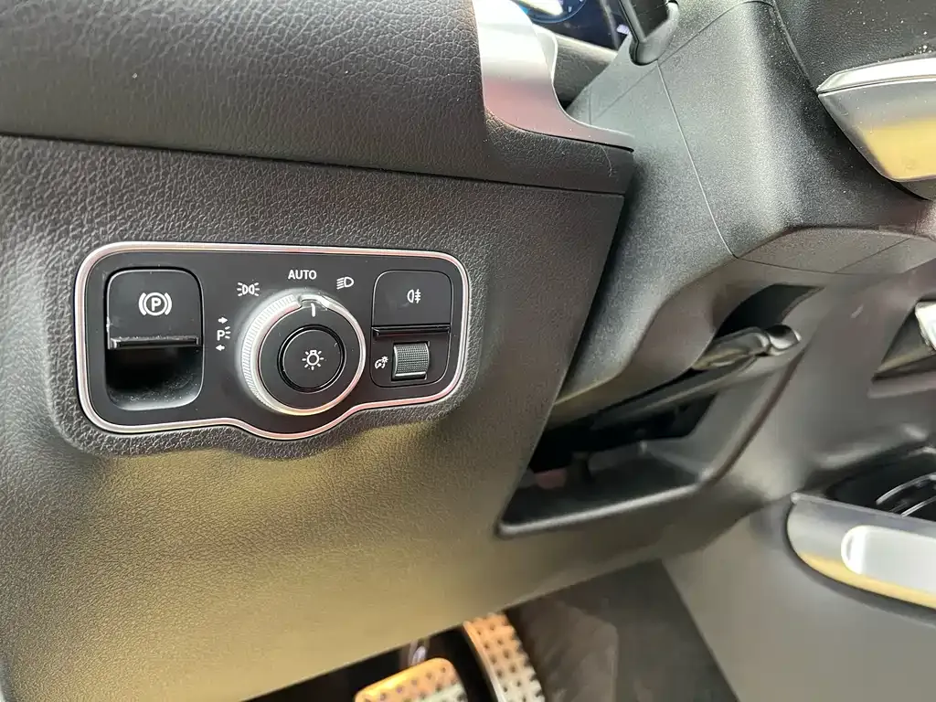 Mercedes-Benz GLB AMG — фото 3
