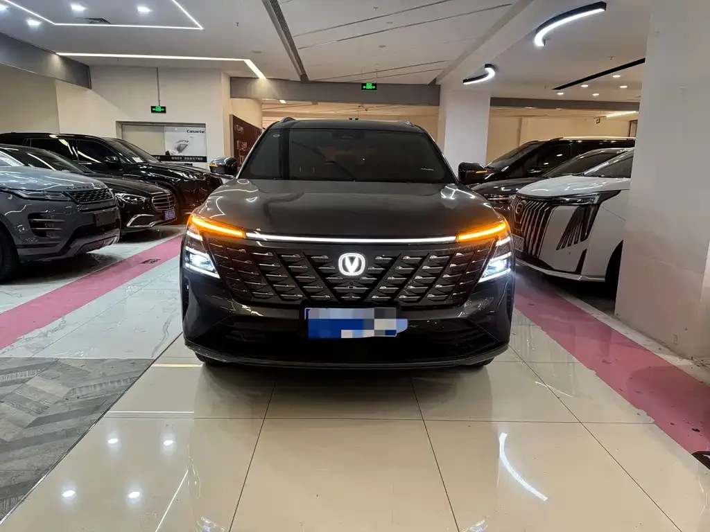 Changan CS75PLUS — фото 3