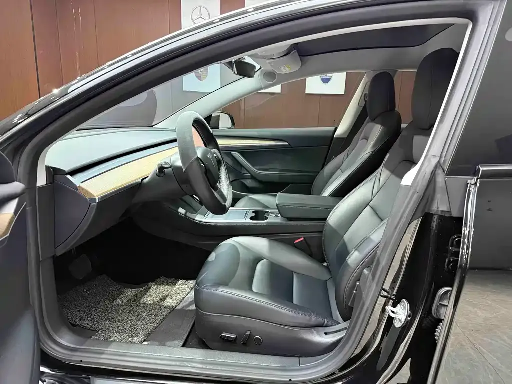 Tesla Model 3 2021 из CN, фото 9