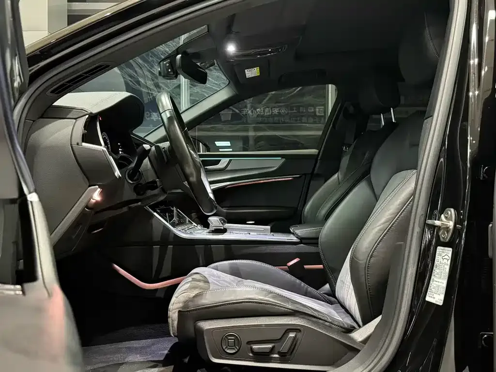 Audi A6L 2021 из CN, фото 7