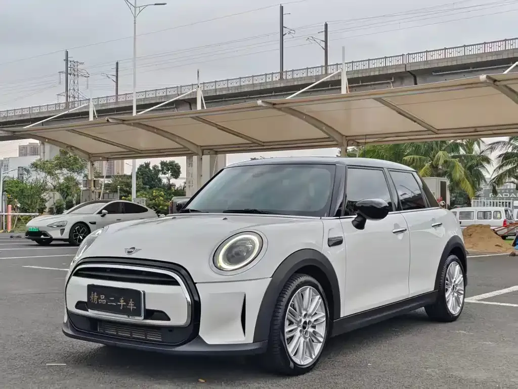 MINI Cooper (3-door) 2023 из CN, фото 1