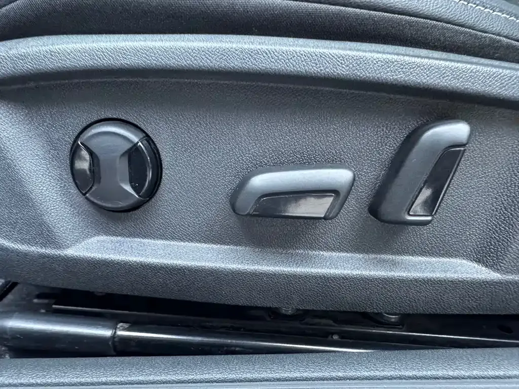 Volkswagen Passat — фото 9