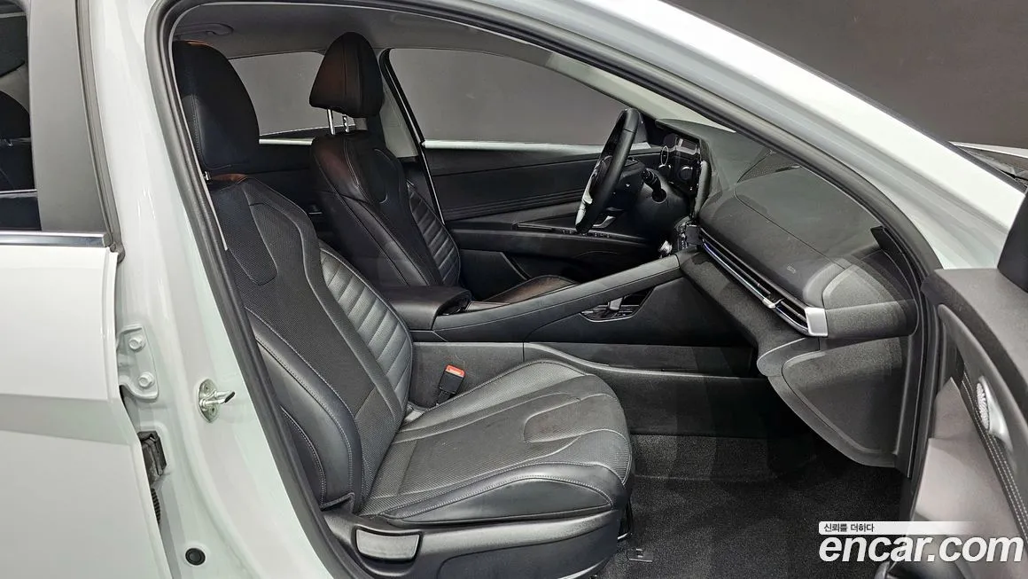 Hyundai AVANTE — фото 8