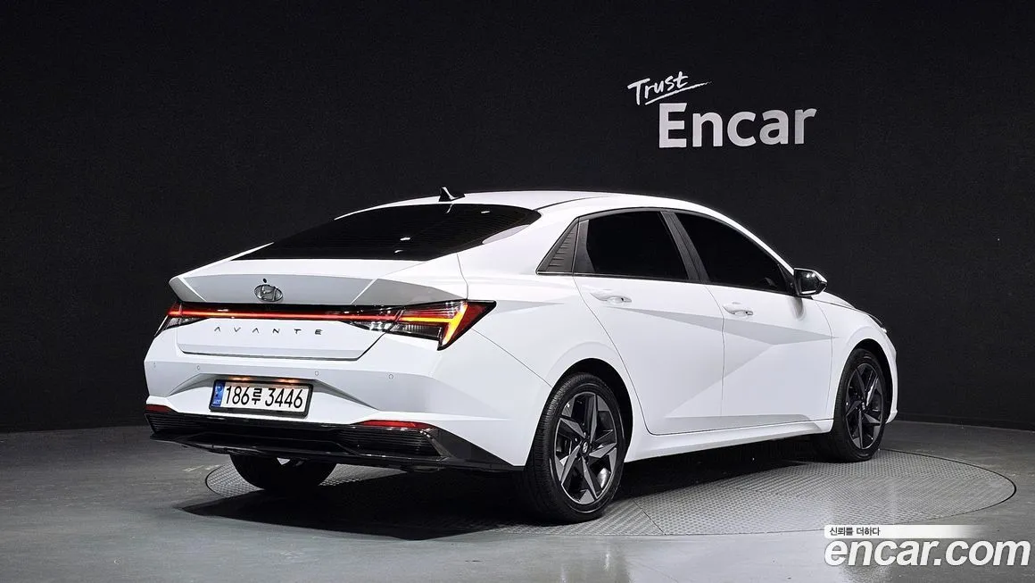 Hyundai AVANTE — фото 4