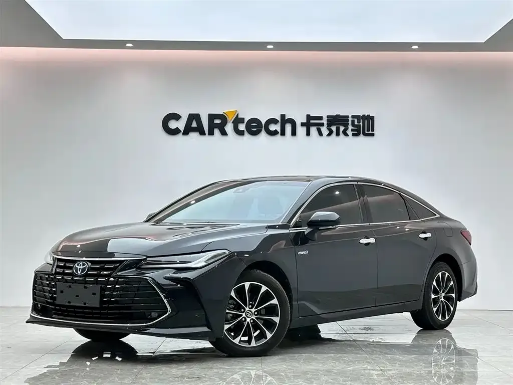 Toyota Avalon 2023 из CN, фото 1