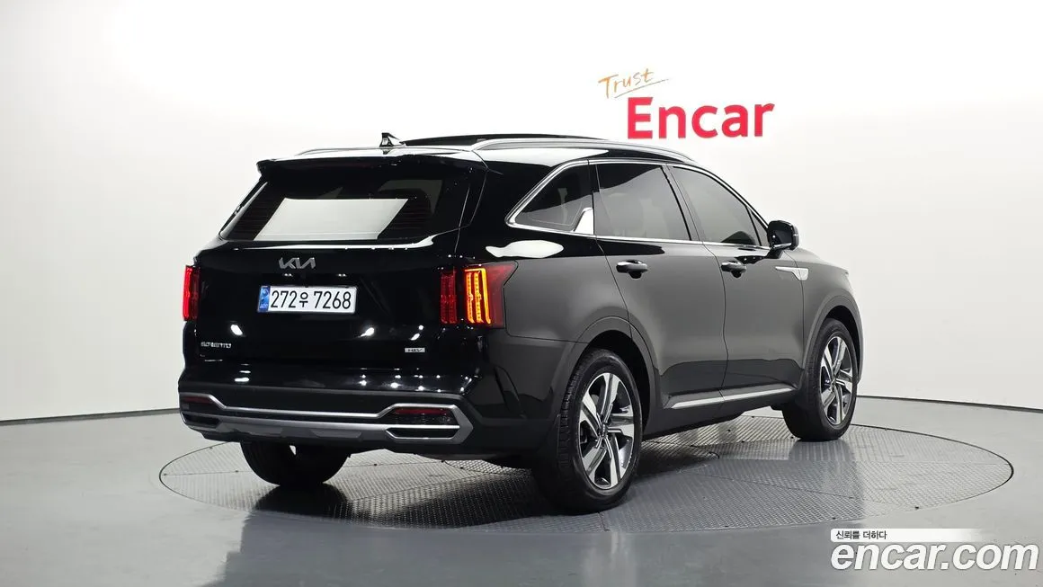 Kia Sorento — фото 8
