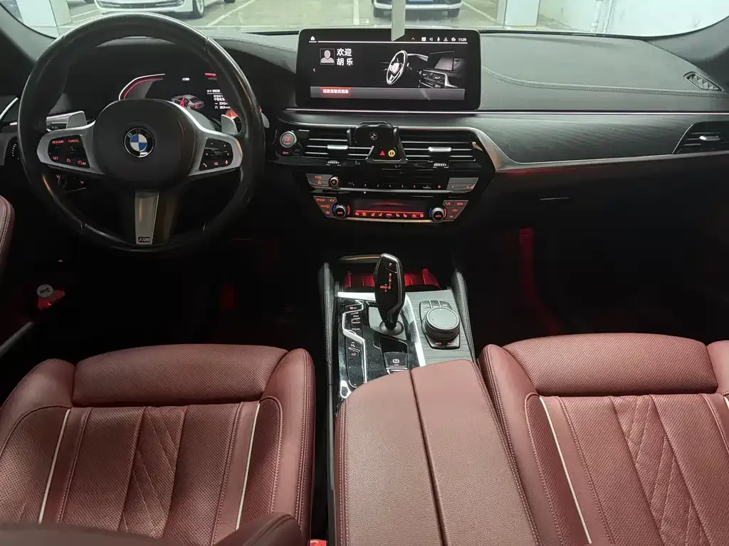 BMW 5 Series — фото 3