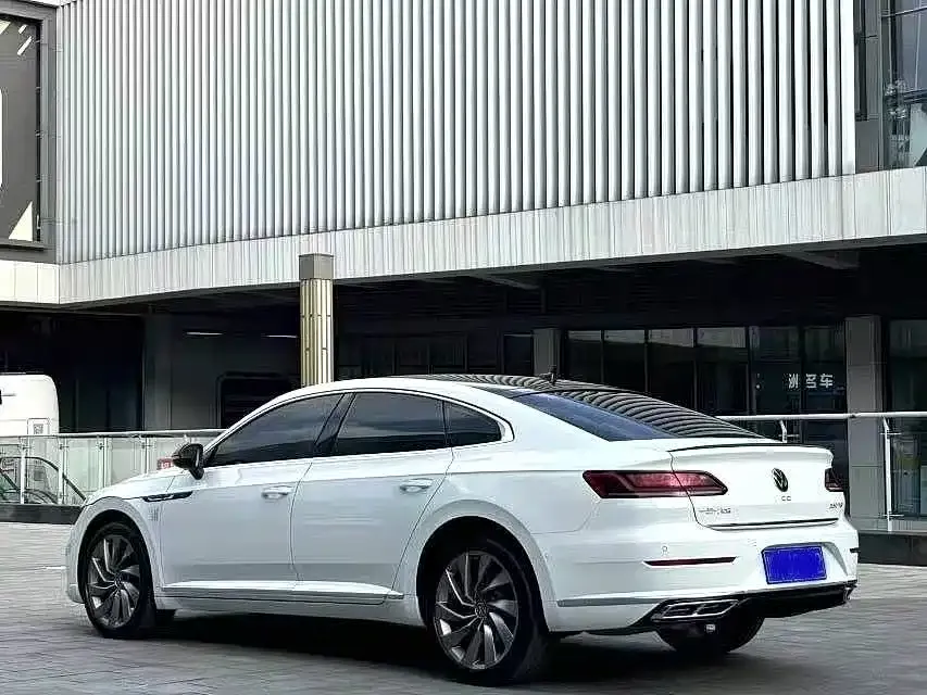 Volkswagen CC — фото 9