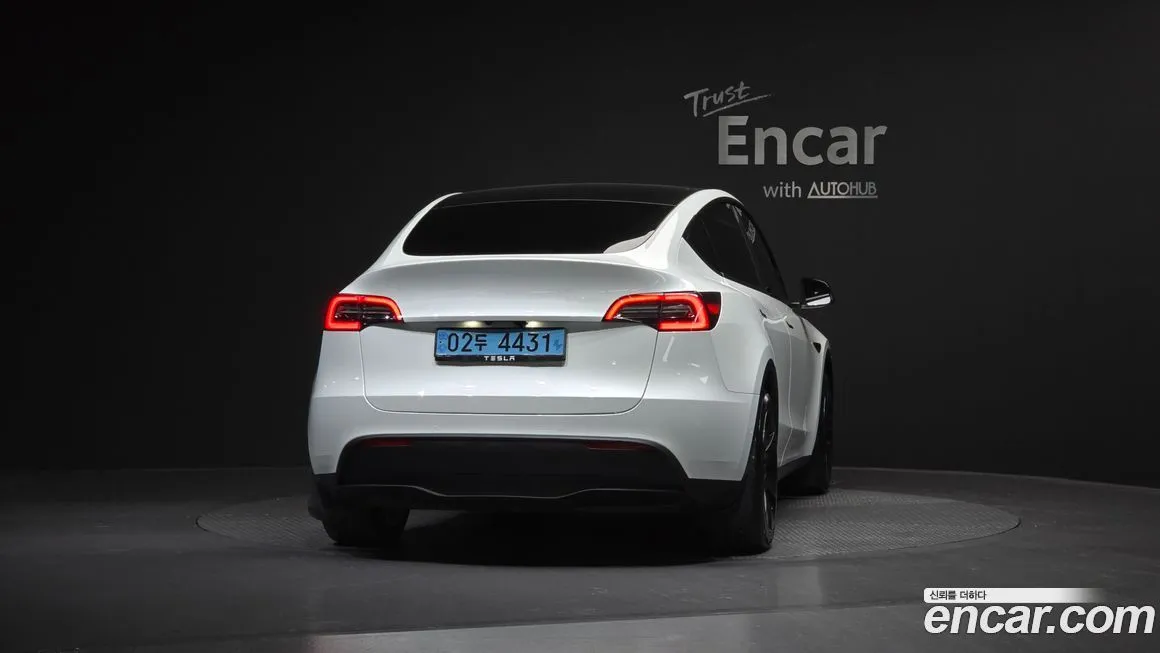 Tesla Model Y — фото 3