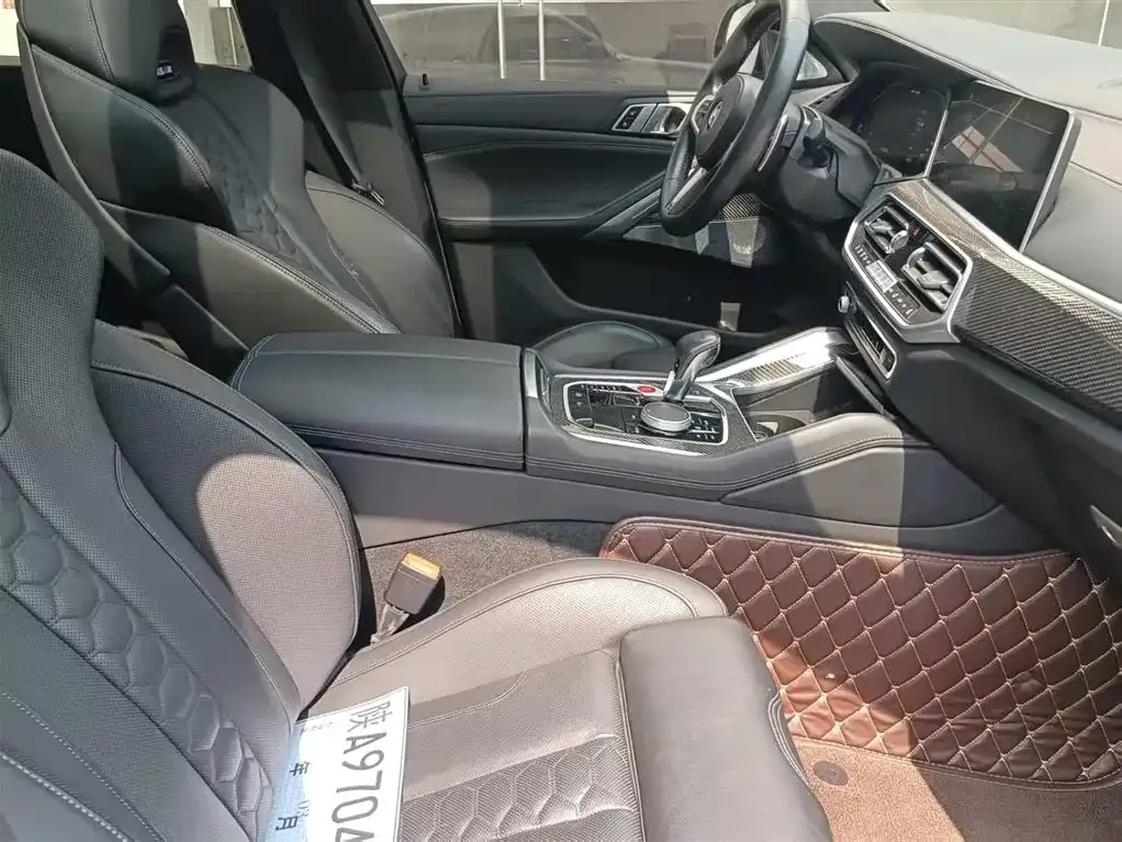 BMW X6 M 2023 из CN, фото 4
