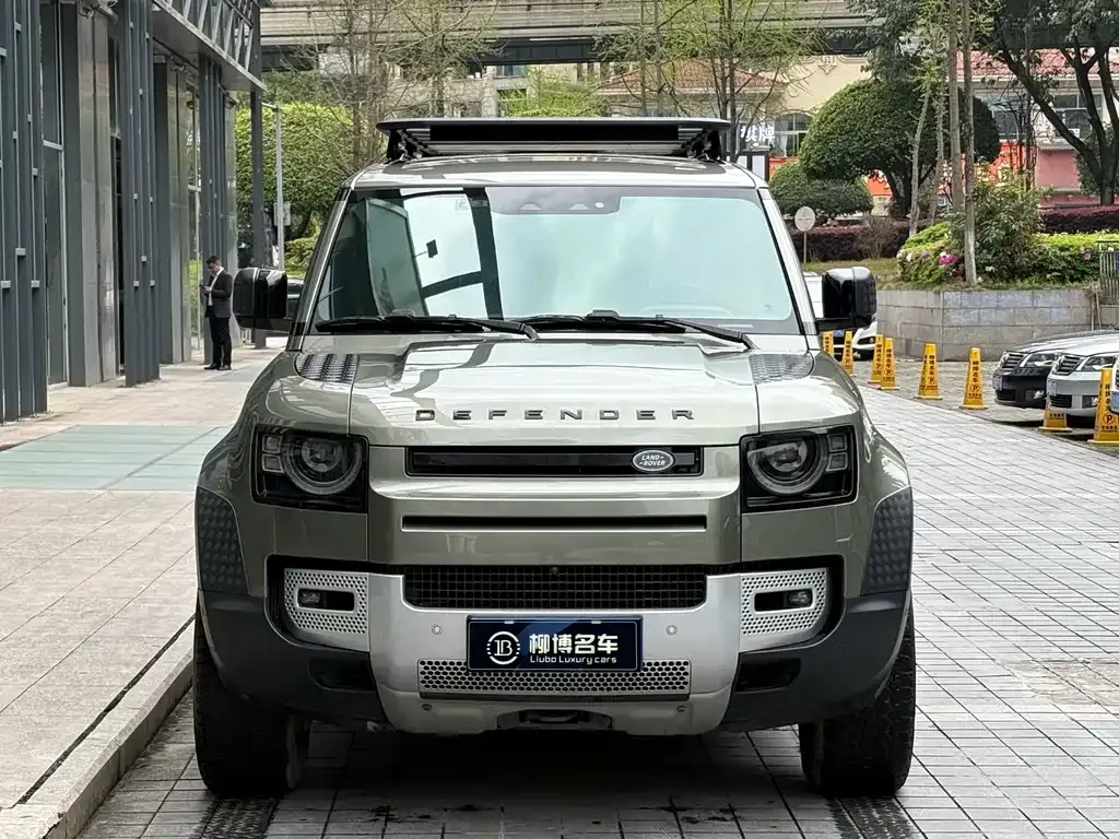 Land Rover Defender — фото 6