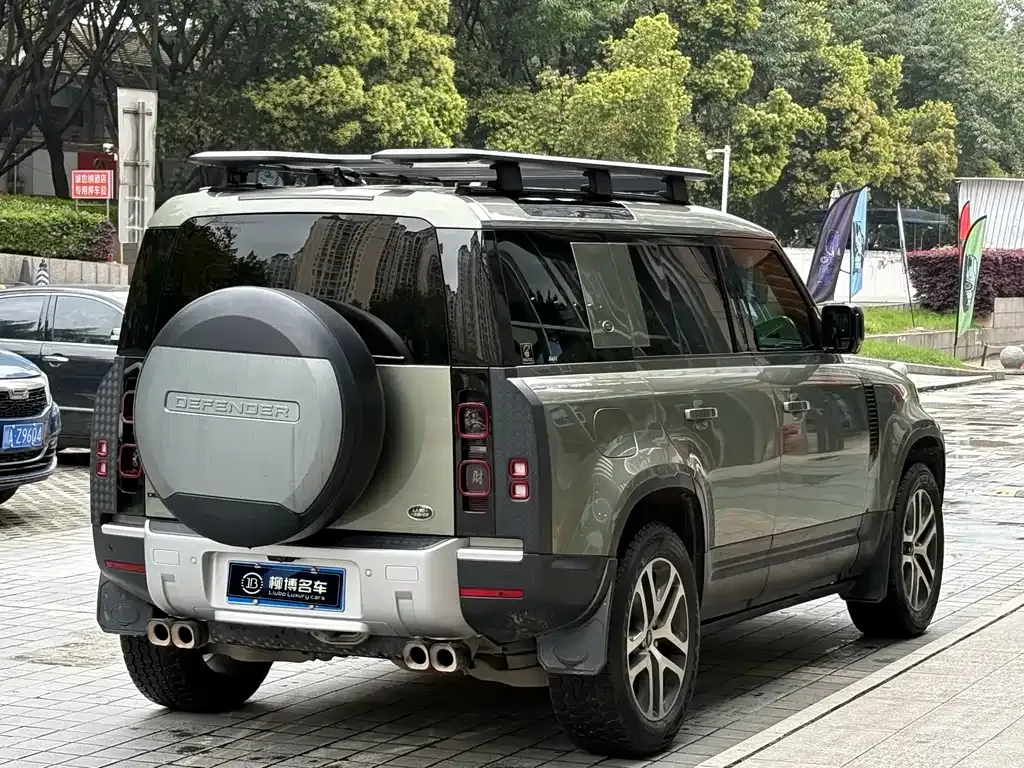 Land Rover Defender — фото 9
