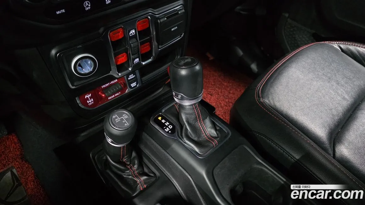 Jeep Wrangler 2022 из KR, фото 6