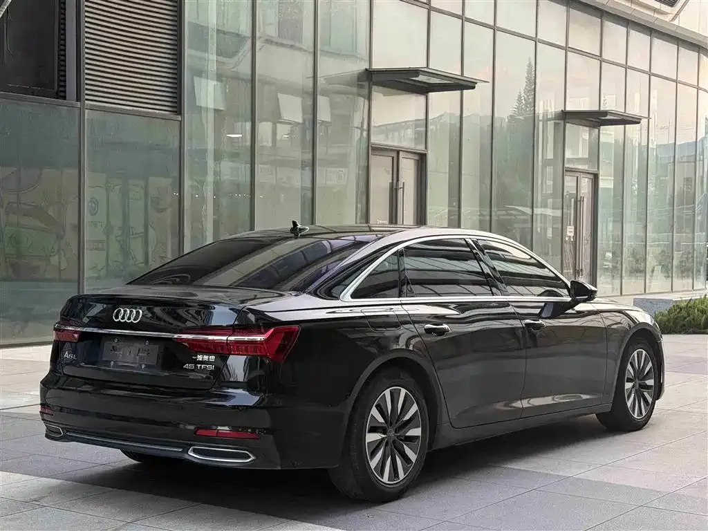 Audi A6L — фото 3