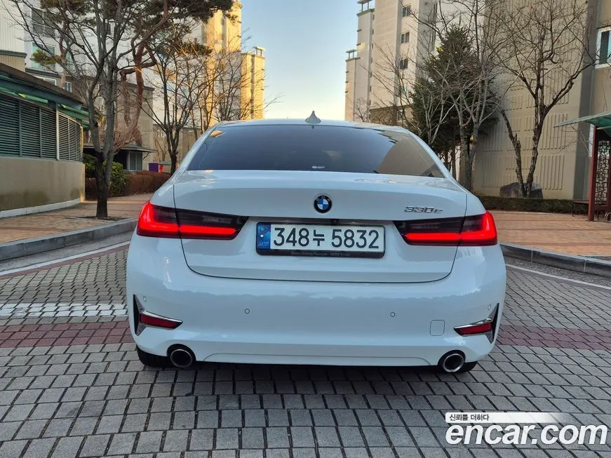 BMW 3-Series 2021 из KR, фото 3