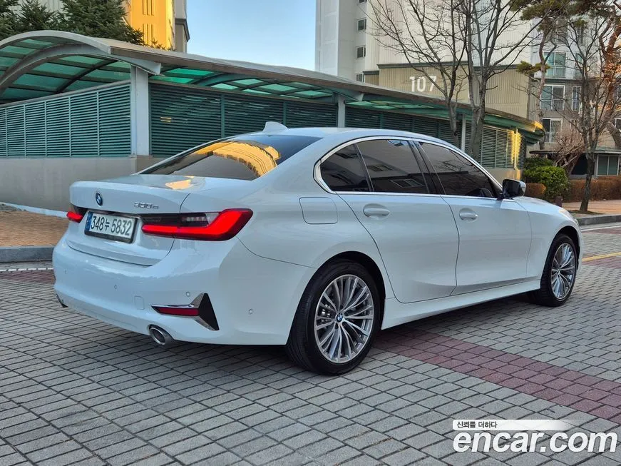 BMW 3-Series 2021 из KR, фото 10