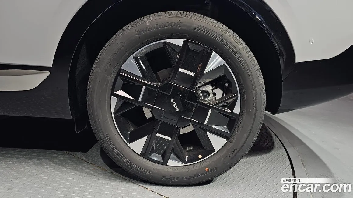 Kia Sportage — фото 9