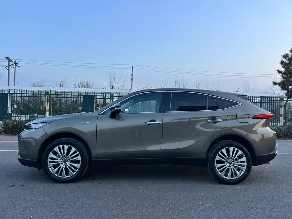 Toyota Harrier 2021 из CN, фото 8