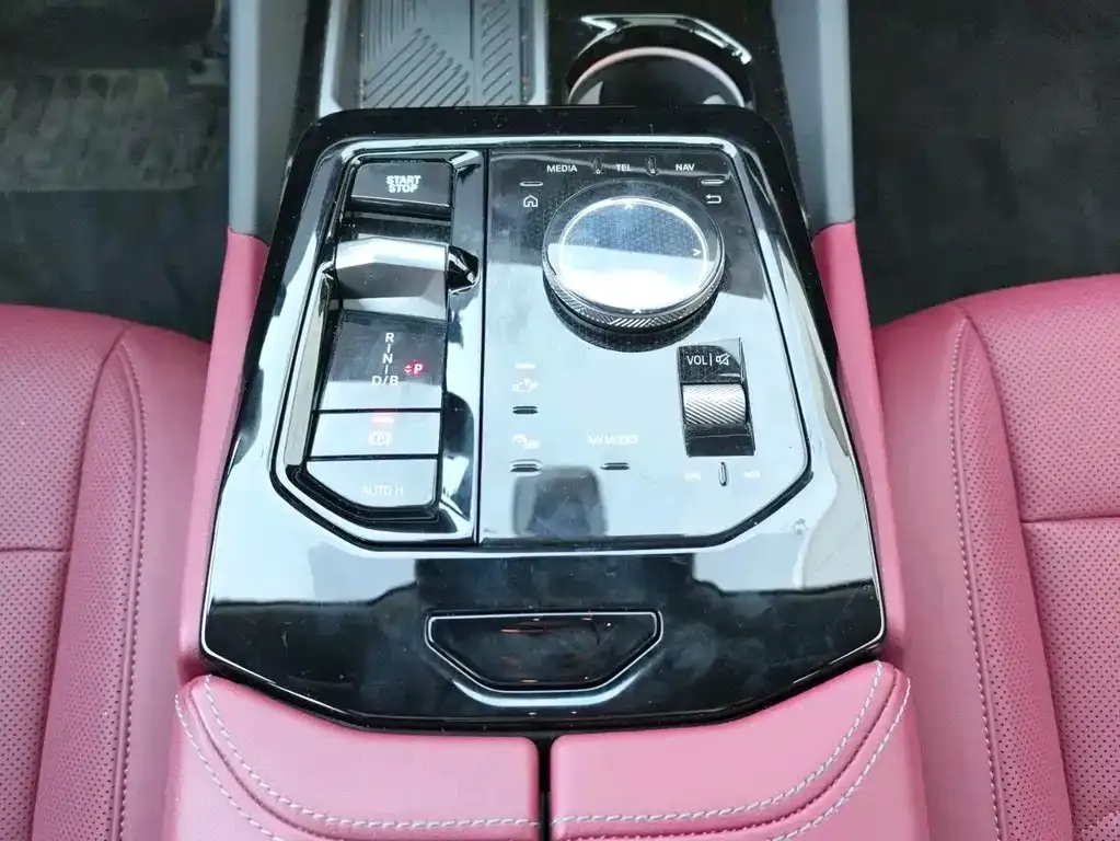 BMW i5 2024 из CN, фото 3