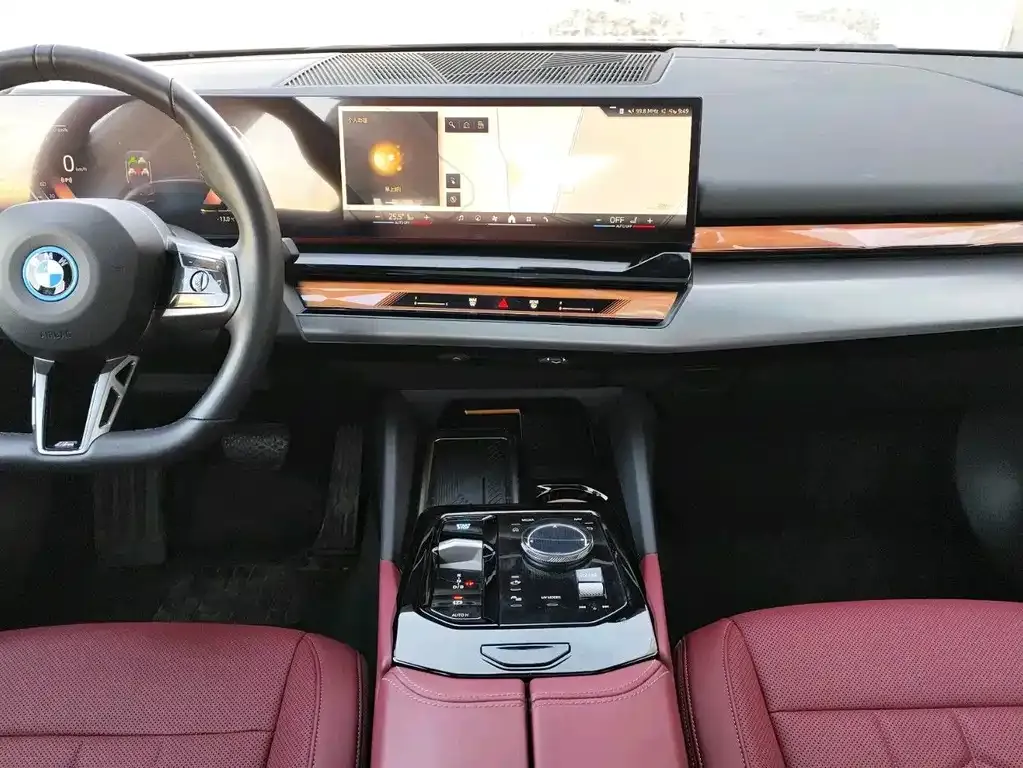 BMW i5 2024 из CN, фото 7