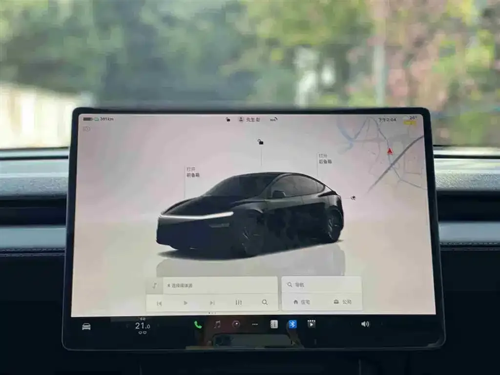 Tesla Model Y — фото 3
